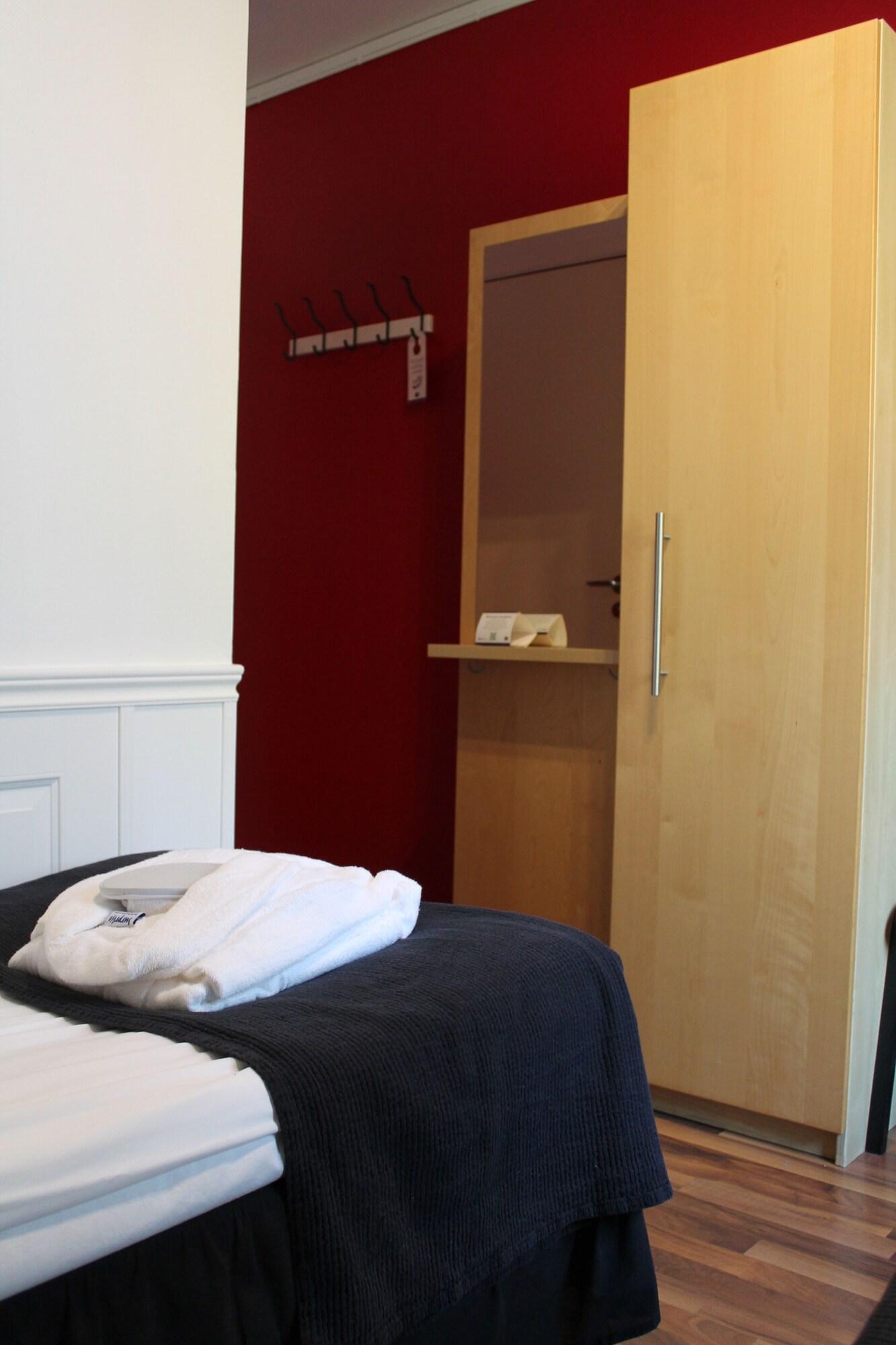 Sure Hotel By Best Western Vilsta Sporthotell Eskilstuna Esterno foto