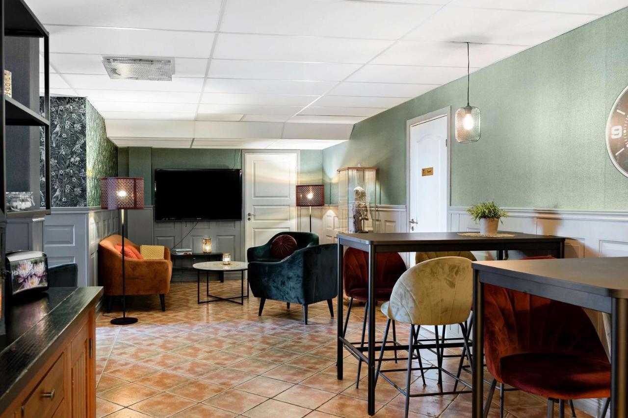 Sure Hotel By Best Western Vilsta Sporthotell Eskilstuna Esterno foto