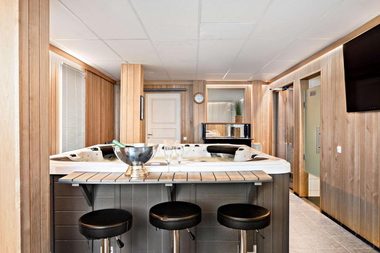 Sure Hotel By Best Western Vilsta Sporthotell Eskilstuna Esterno foto