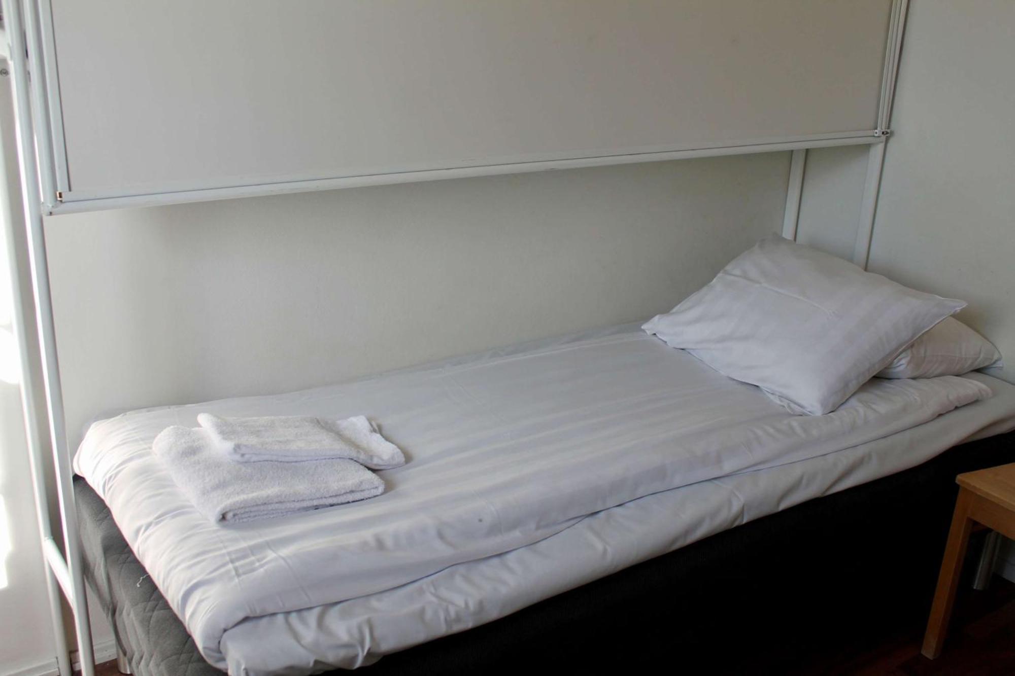 Sure Hotel By Best Western Vilsta Sporthotell Eskilstuna Esterno foto