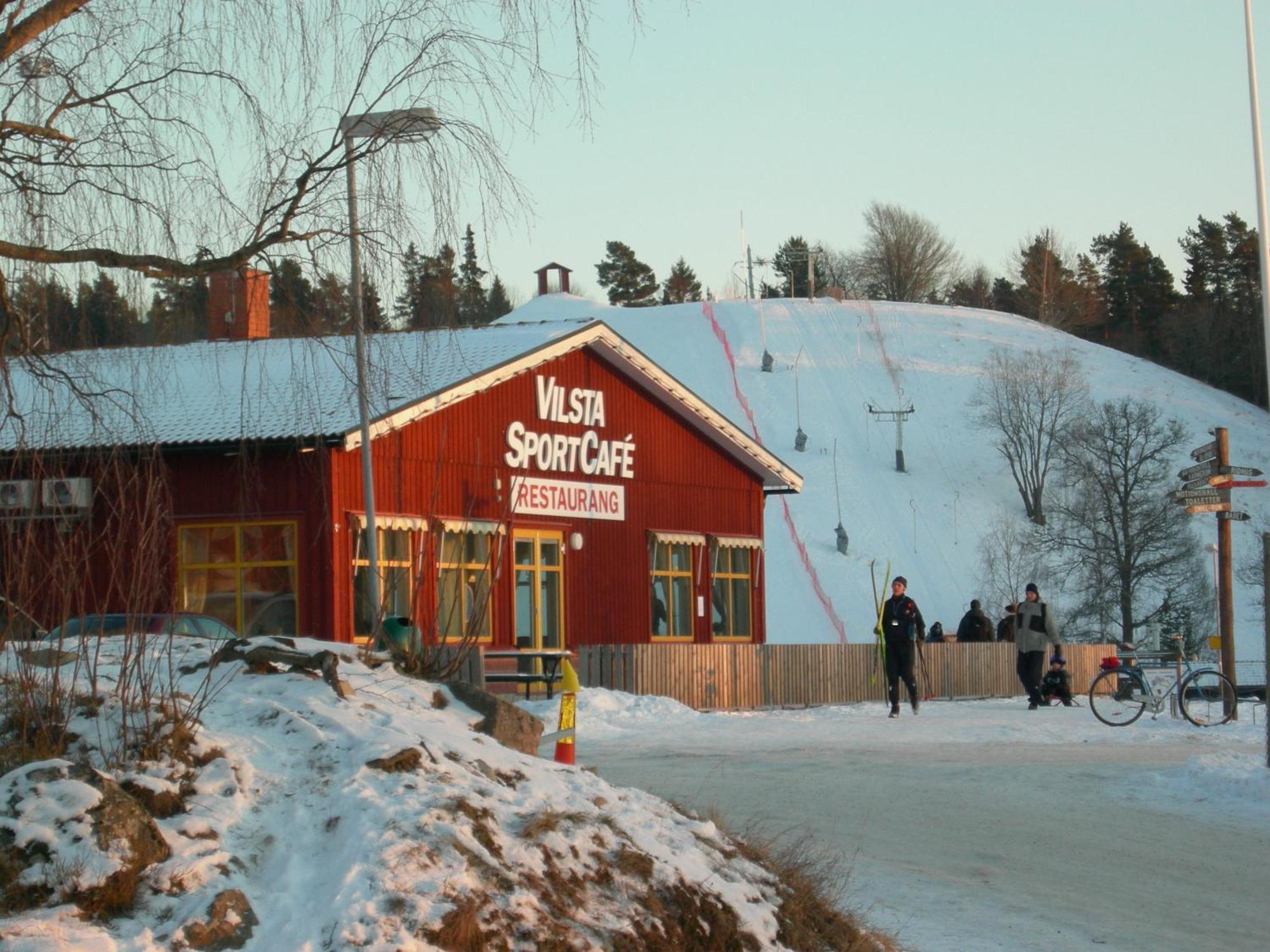 Sure Hotel By Best Western Vilsta Sporthotell Eskilstuna Esterno foto