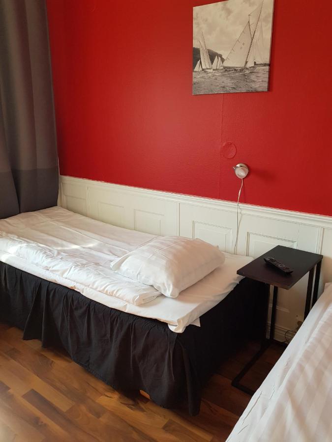Sure Hotel By Best Western Vilsta Sporthotell Eskilstuna Esterno foto